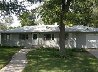 15 Sunset Rd, Merrillville, IN 46410