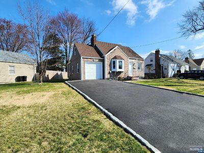 12 Lohmann Pl, Dumont, NJ, 07628