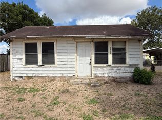 1008 S Aster St, Mathis, TX 78368