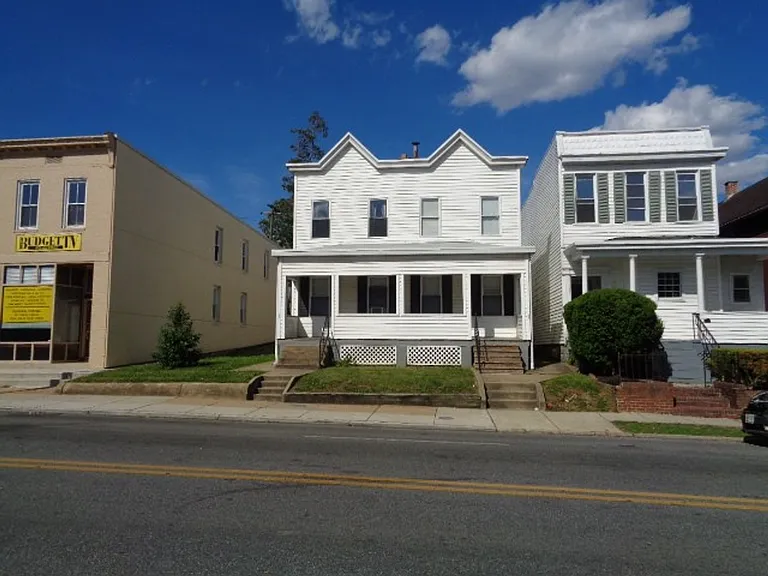 4025 Falls Rd — Photo 1