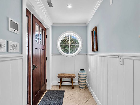 4th image of 841 Pelham Pl
