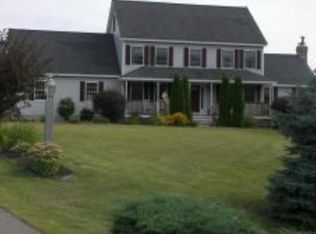 44 Christmas Tree Ln, Milford, NH 03055