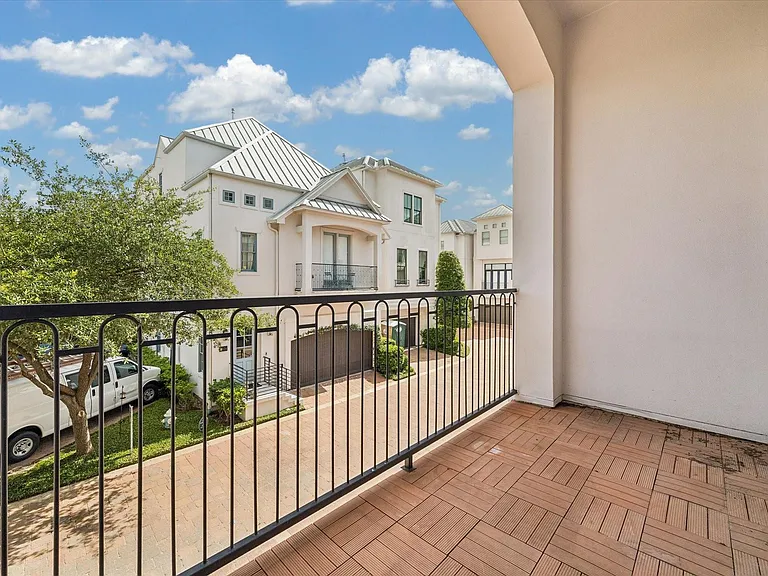 6019 Post Oak Green Ln — Photo 10