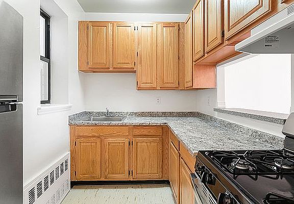2nd image of 152 W 141st St #4B