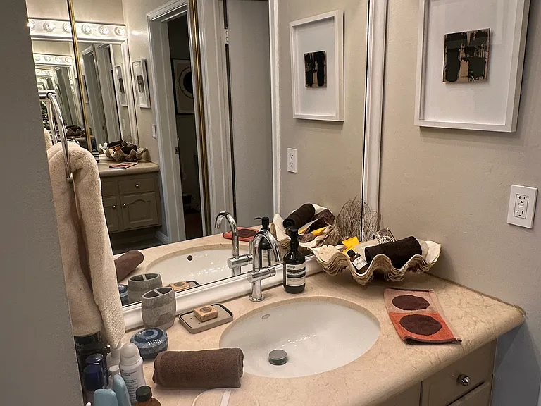 6708 Hillpark Dr #303 — Photo 53
