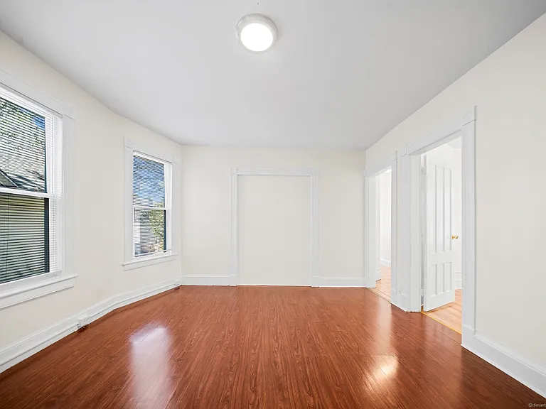 215 Woodlawn Ter #2 — Photo 9