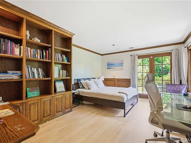 18000 Karen Dr — Photo 39