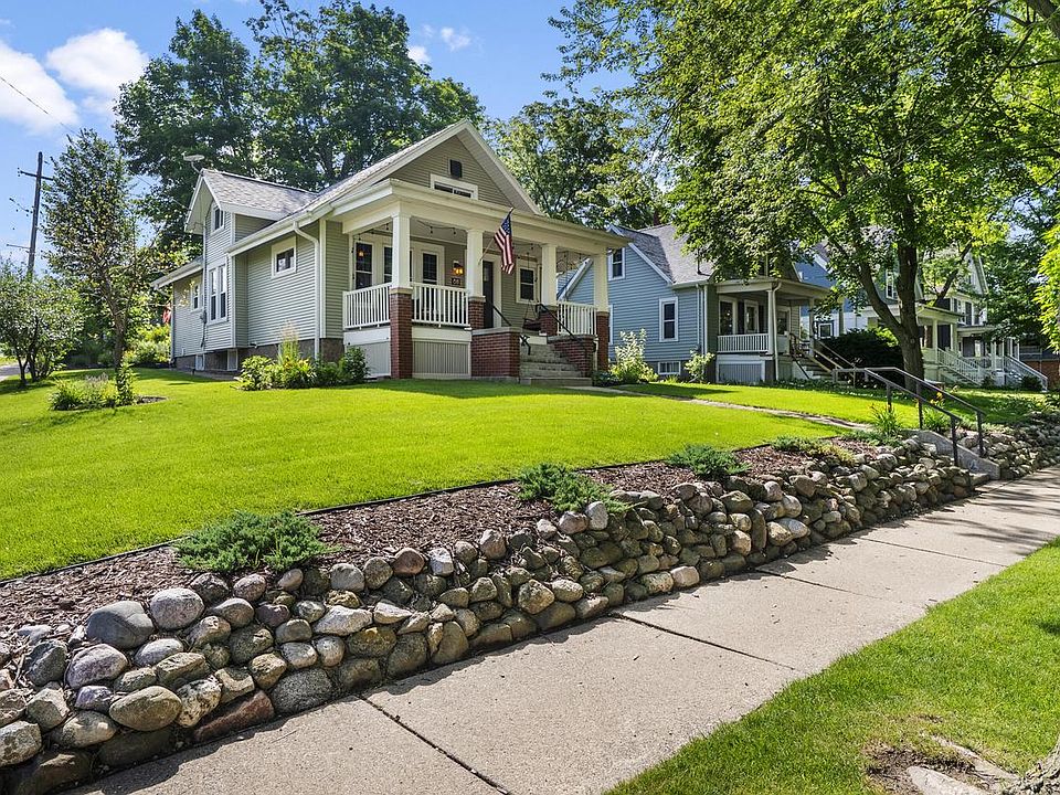 1st image of 811 Harvey AVENUE