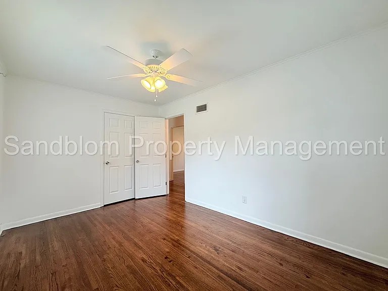 3737 E 37th Pl — Photo 17