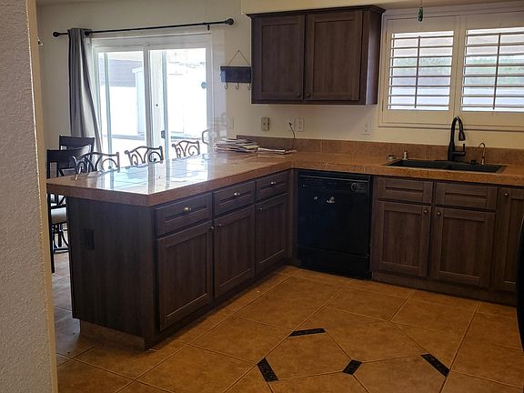 3rd image of 3490 Palo Verde Blvd S