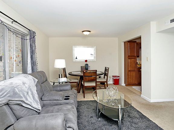 2nd image of 165 Virginia Ave #6