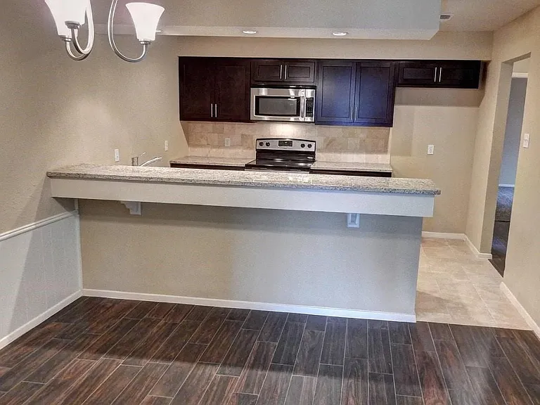 618 Billie Ruth Ln — Photo 14
