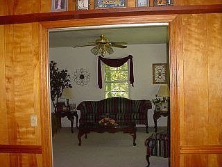 5th image of 105 Marshall Dr