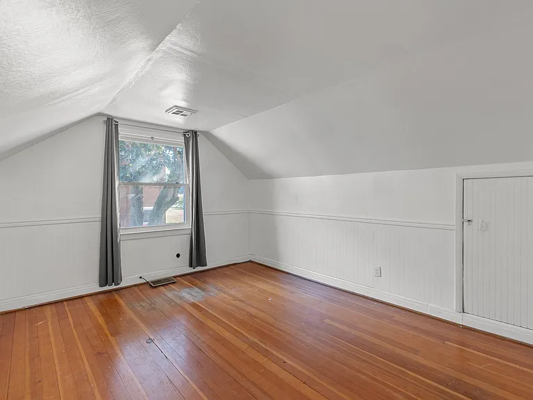 1717 Versailles Rd — Photo 18