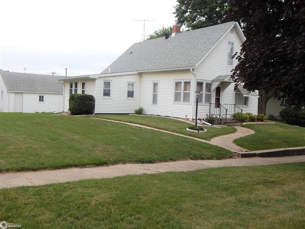 810 12th St, Eldora, IA 50627 Zillow