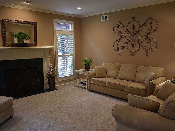 3rd image of 1795 Northcross Pl S