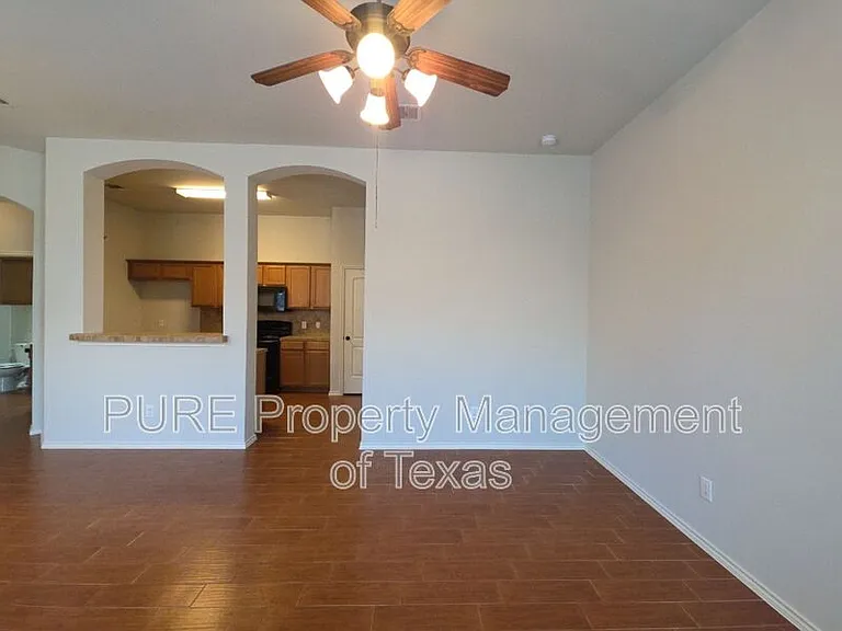 1504 Muirfield Bend Dr #A — Photo 3