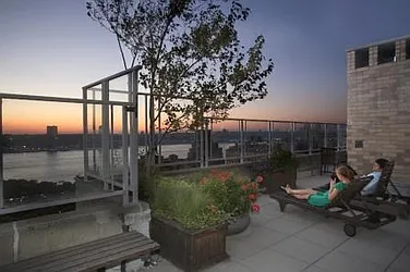 Rented by Manhattan Skyline