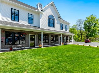 6 Burt Ln #204, Wilbraham, MA 01095