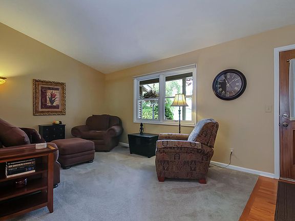 3rd image of 3240 Nobb Hill Dr