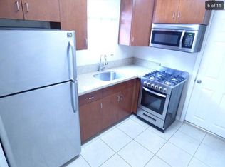 3321 Barham Blvd, Los Angeles, CA 90068