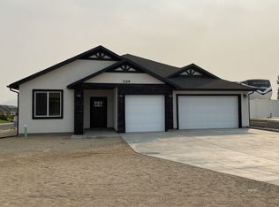 16 Diamondback Pl, Spring Creek, NV 89815