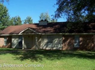 1929 Buck Ln #B, Albany, GA 31707