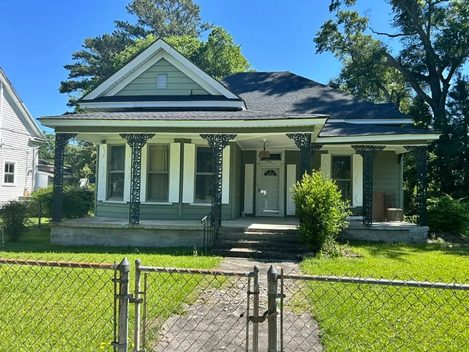 510 W Main St