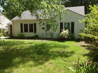 2918 S 42nd St, Lincoln, NE 68506