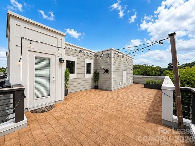 3 bed, 3.5 bath, $3,500 — Photo 2