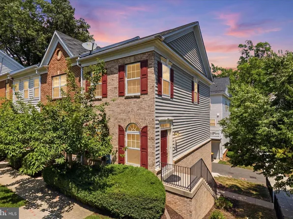 121 Danbury St SW, Washington, DC 20032