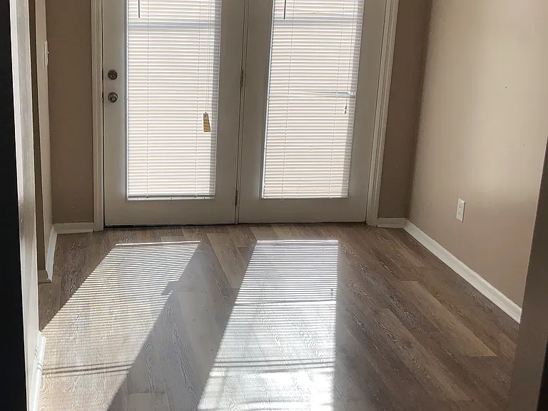 3885 Lawrenceburg Rd #18 — Photo 6