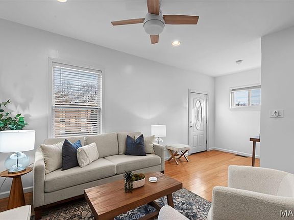 5th image of 2039 Yale Ave
