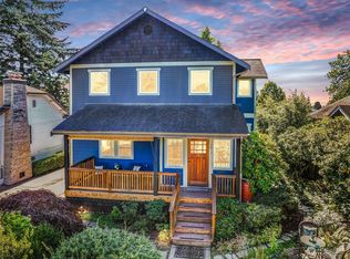 3017 NW 73rd St, Seattle, WA 98117