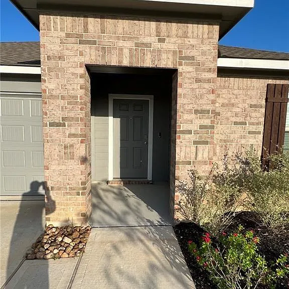 2427 Dog Leg Ln — Photo 21