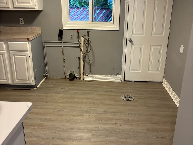 3036 Aramingo Ave — Photo 3