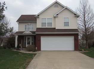 325 Hampton Ct, Highland, IL 62249