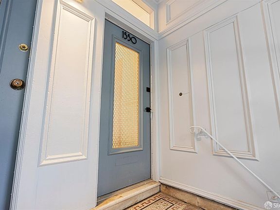 3rd image of 1550 Waller St #1