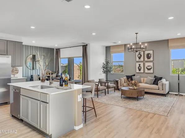 10419 W Guildford Ln, Marana, AZ 85653