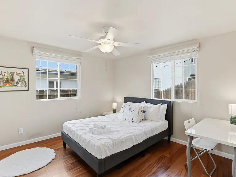 609 Stanford Ave — Photo 44
