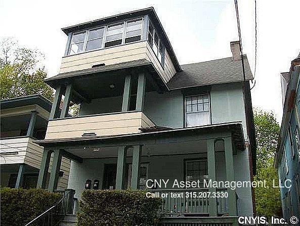 1st image of 106 Bellaire Pl #1