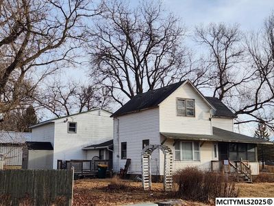 616 1st St SW, Nora Springs, IA, 50458