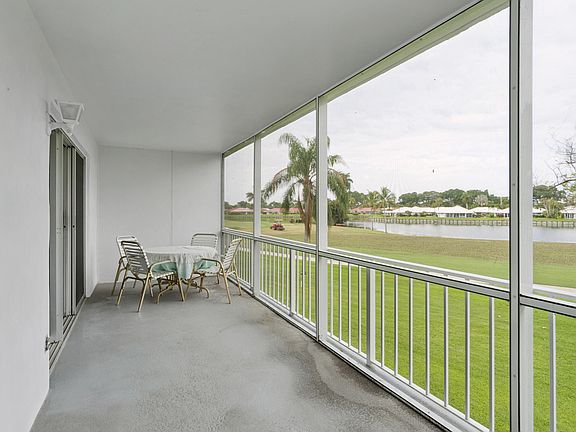 4th image of 250 John F Kennedy Drive #202