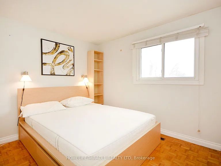 2335 Council Ring Rd — Photo 27