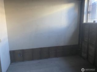 22 John St, Seattle, WA