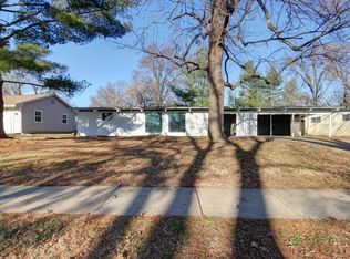 403 Whitehall Dr, Ballwin, MO