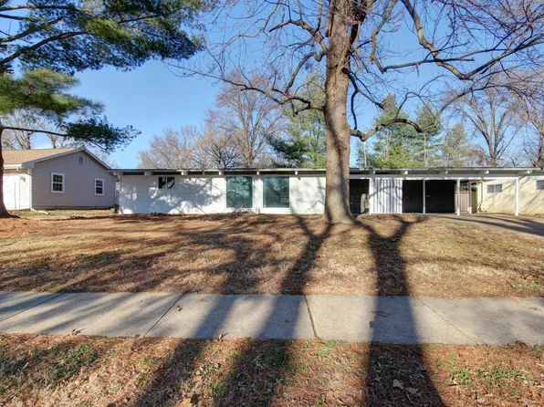 403 Whitehall Dr, Ballwin, MO 63021