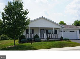 16 Middlemarch Rd, Douglassville, PA 19518