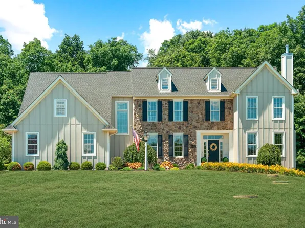 1102 Briar Way, Perkasie, PA 18944