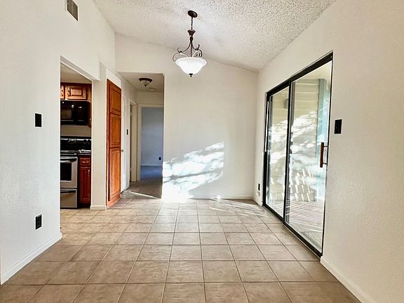 5th image of 4839 Brandeis St APT 422